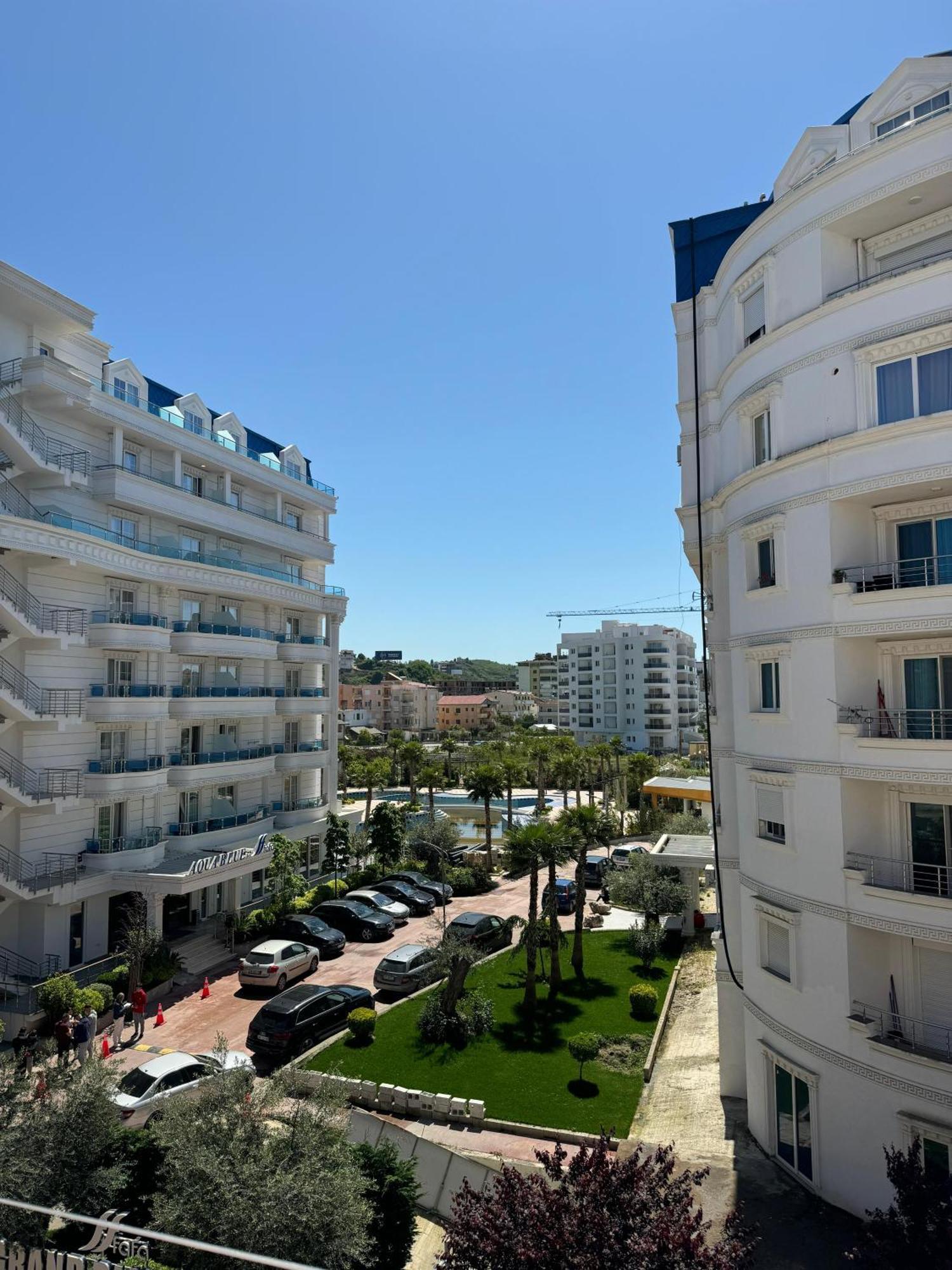 Orange Apartment Golem  Ngoại thất bức ảnh