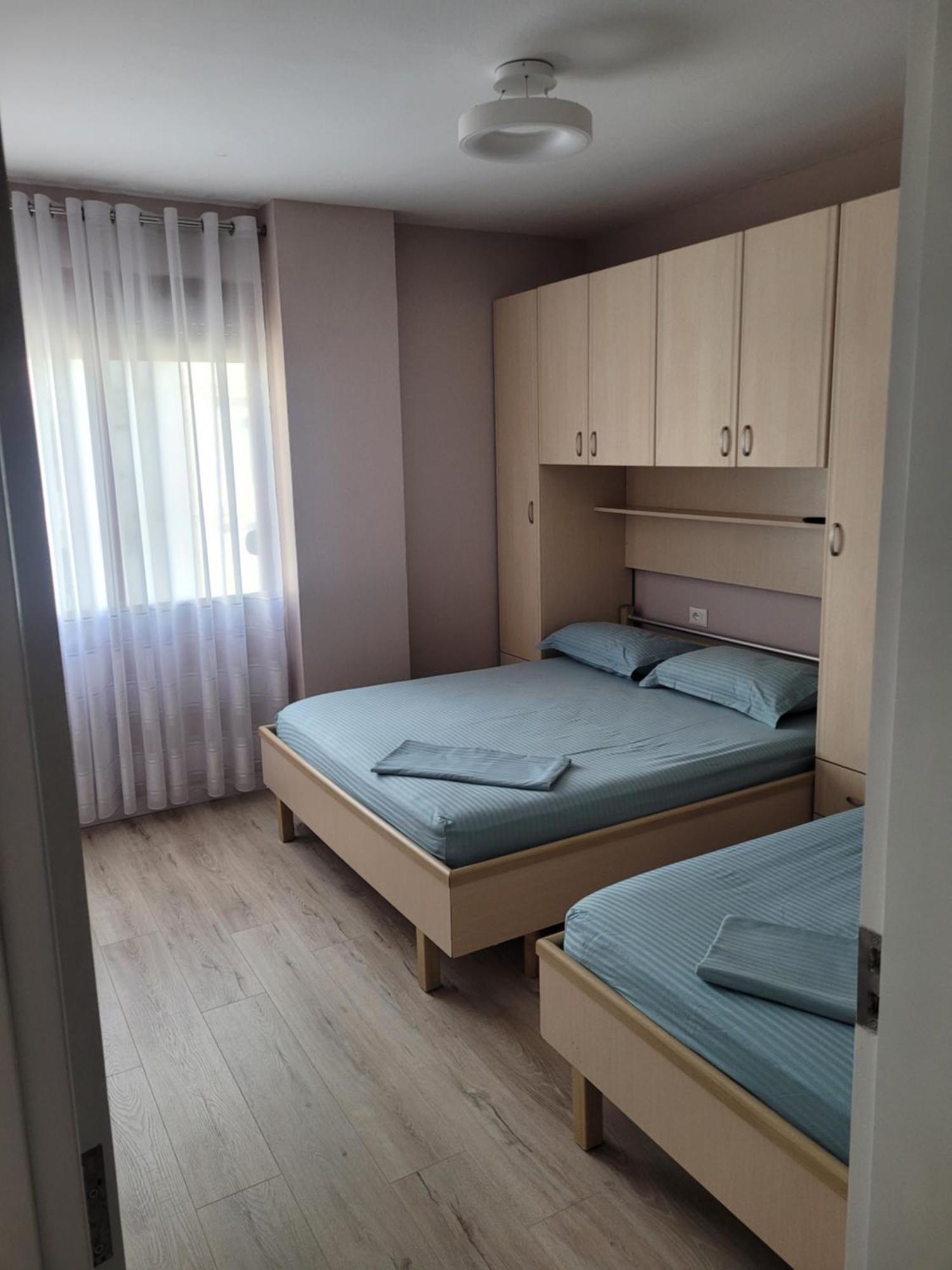 Orange Apartment Golem  Ngoại thất bức ảnh